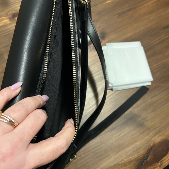 NWT Isadora Genuine Leather Purse/ Made in Italy - Picture 6 of 10